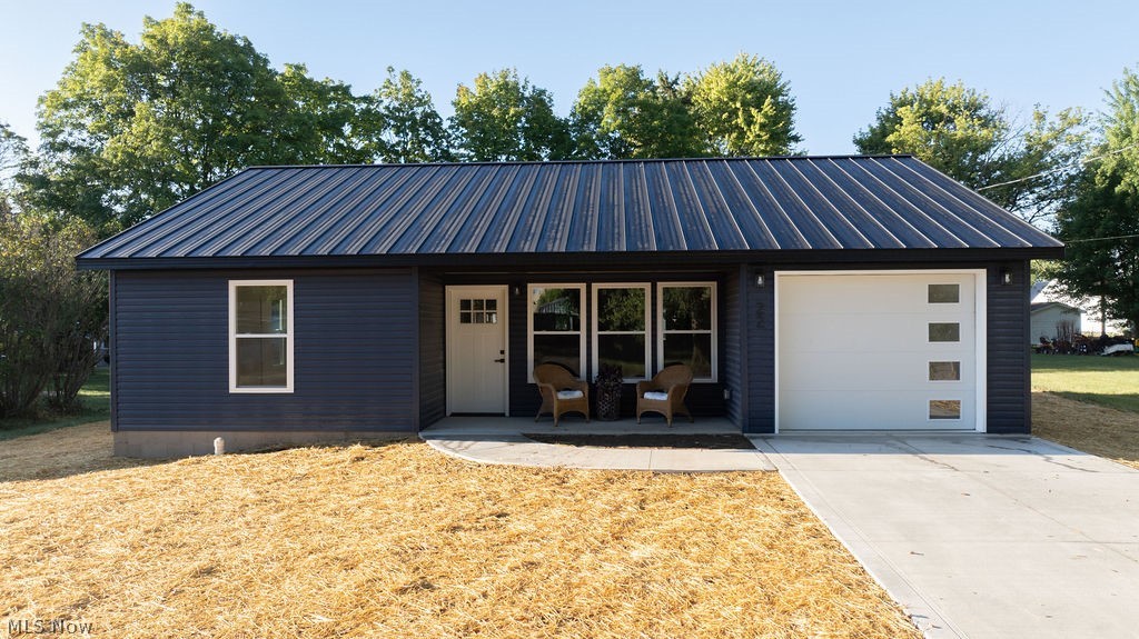 22 Summit Avenue Shelby OH 44875