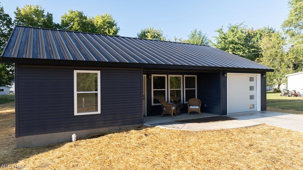 22 Summit Avenue Shelby OH 44875