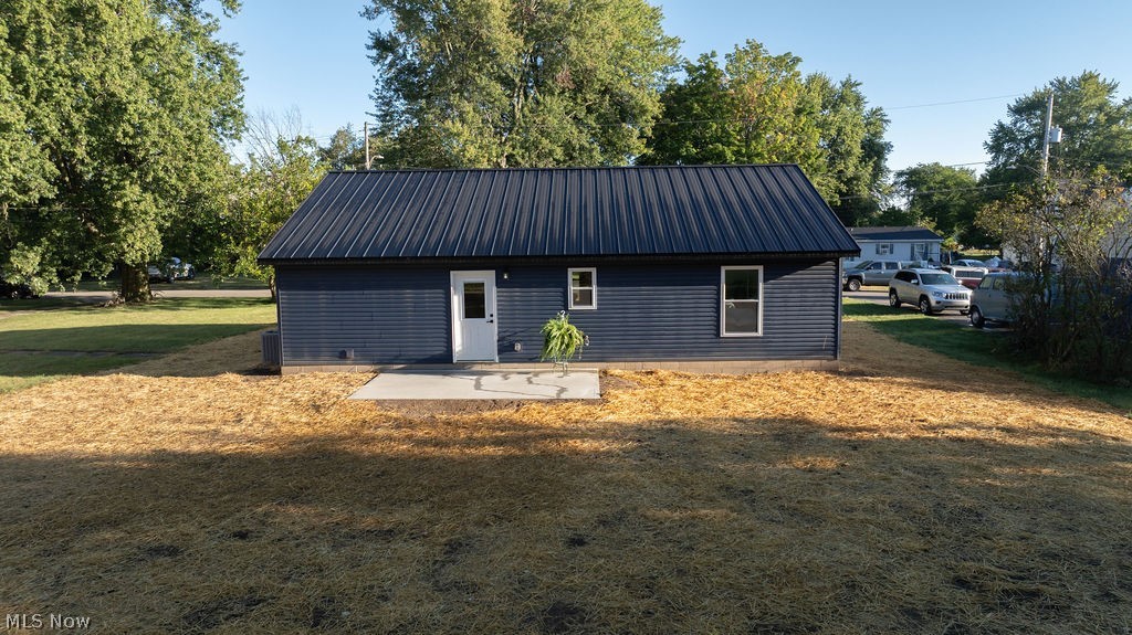 22 Summit Avenue Shelby OH 44875