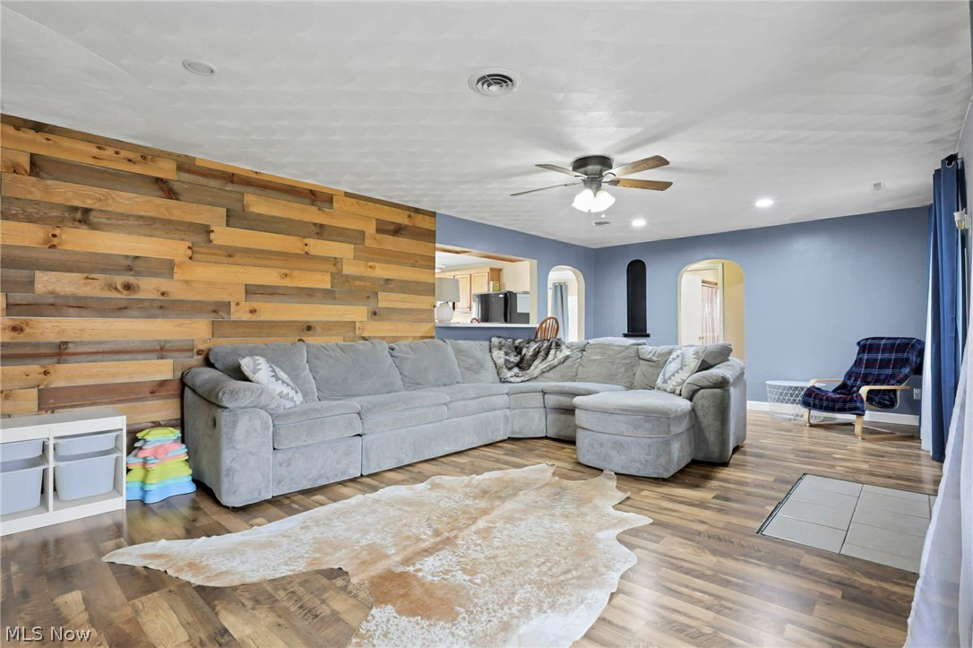 3900 Chandlersville Road Zanesville OH 43701