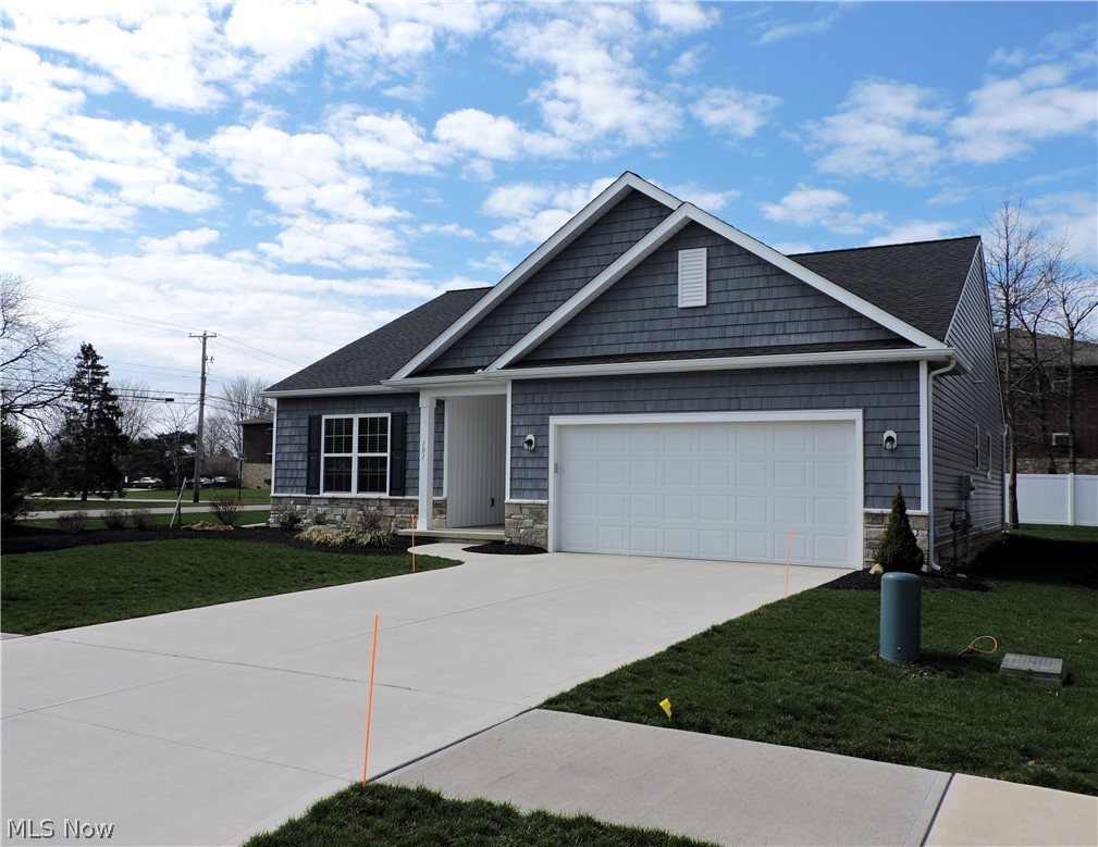 101 W Spring Drive Elyria OH 44035