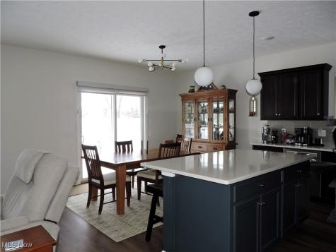 101 W Spring Drive Elyria OH 44035