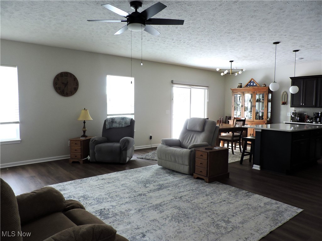 101 W Spring Drive Elyria OH 44035