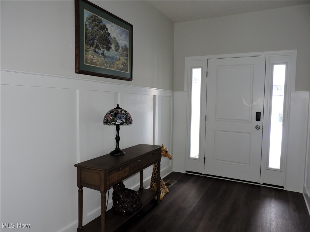 101 W Spring Drive Elyria OH 44035