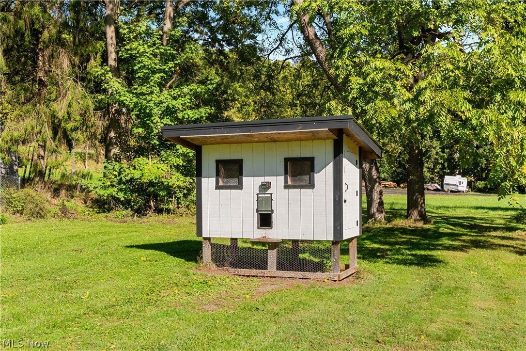 7635 N 2nd Avenue Clinton OH 44216