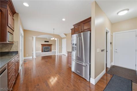 11075 Trenton Road NW Uniontown OH 44685