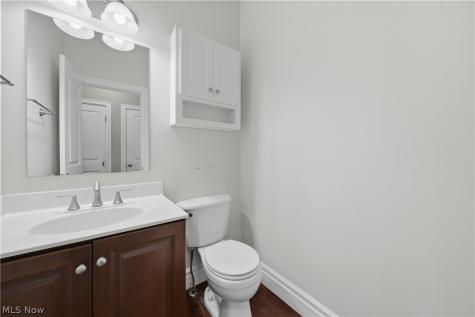 11075 Trenton Road NW Uniontown OH 44685
