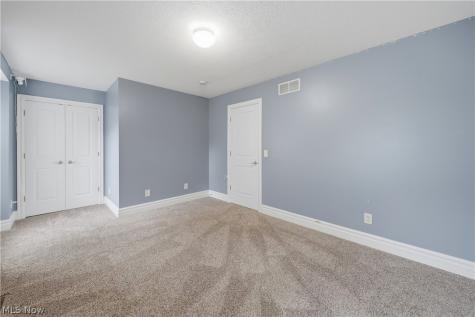 11075 Trenton Road NW Uniontown OH 44685