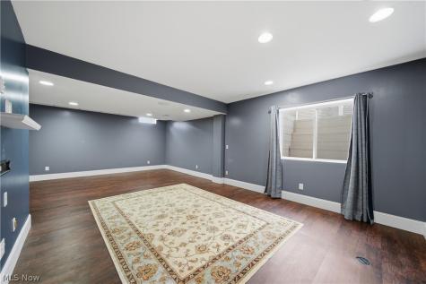 11075 Trenton Road NW Uniontown OH 44685