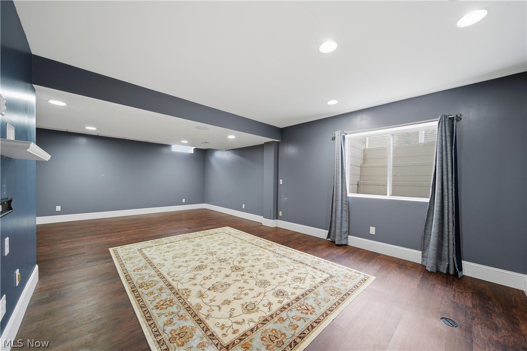 11075 Trenton Road NW Uniontown OH 44685