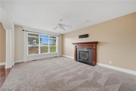 11075 Trenton Road NW Uniontown OH 44685