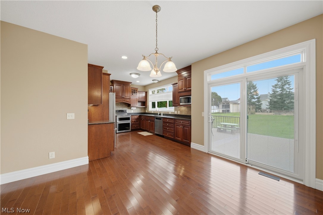 11075 Trenton Road NW Uniontown OH 44685
