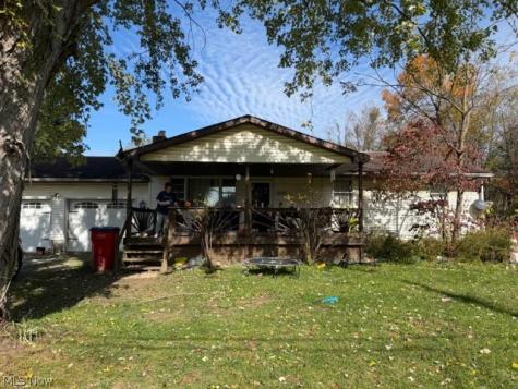 5181 Ford Street Louisville OH 44641