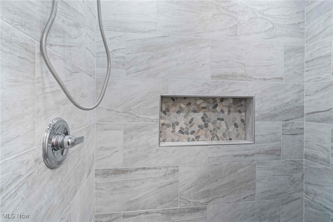 1121 Brittany Boulevard Akron OH 44312