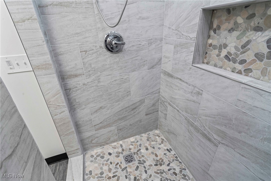 1121 Brittany Boulevard Akron OH 44312