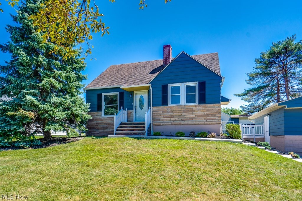 325 Evelyn Avenue Seven Hills OH 44131
