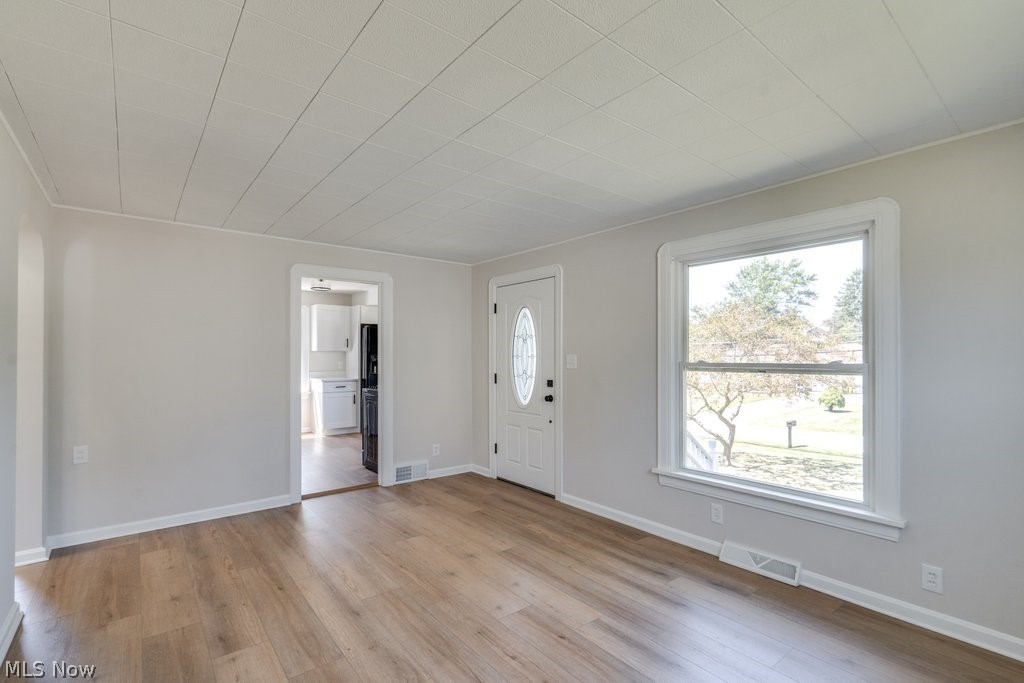 325 Evelyn Avenue Seven Hills OH 44131