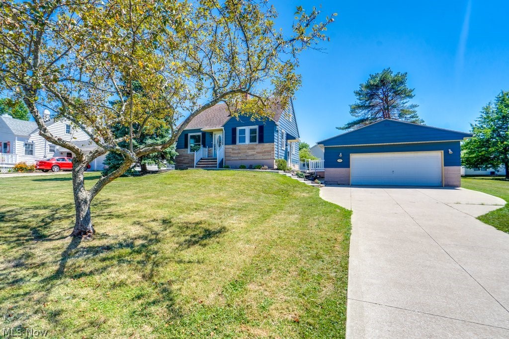325 Evelyn Avenue Seven Hills OH 44131