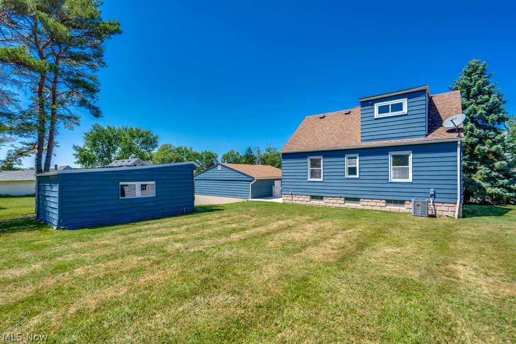 325 Evelyn Avenue Seven Hills OH 44131