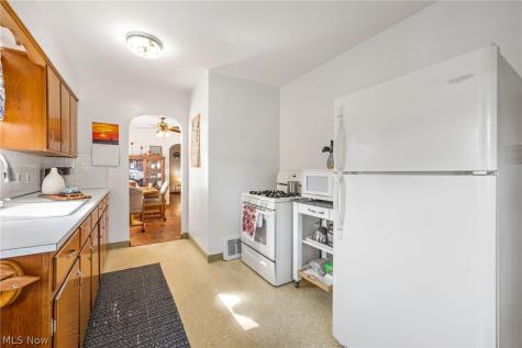 815 Iona Avenue Akron OH 44314