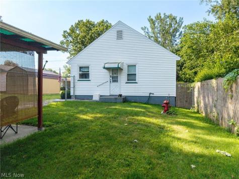 815 Iona Avenue Akron OH 44314