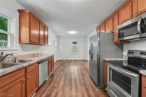 824 Gasche Street Wooster OH 44691