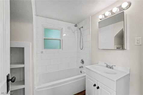 824 Gasche Street Wooster OH 44691
