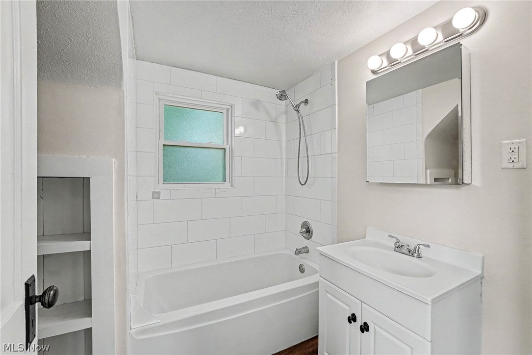 824 Gasche Street Wooster OH 44691