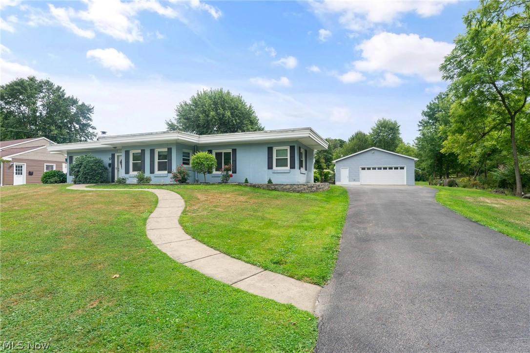 57 Belle Vista Avenue Hubbard OH 44425