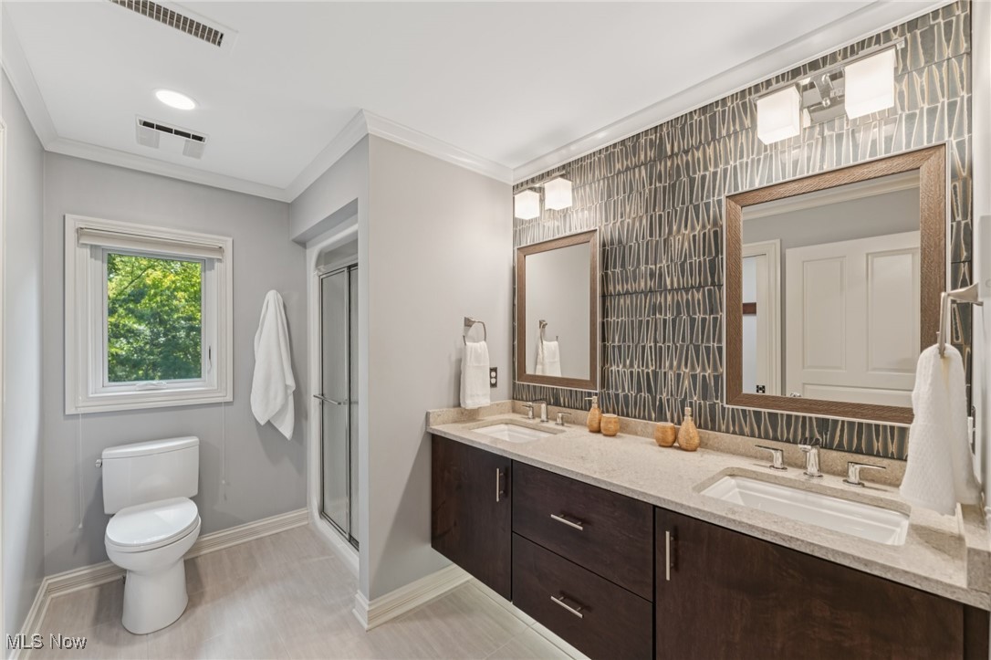 2520 Interlachen Lane Westlake OH 44145