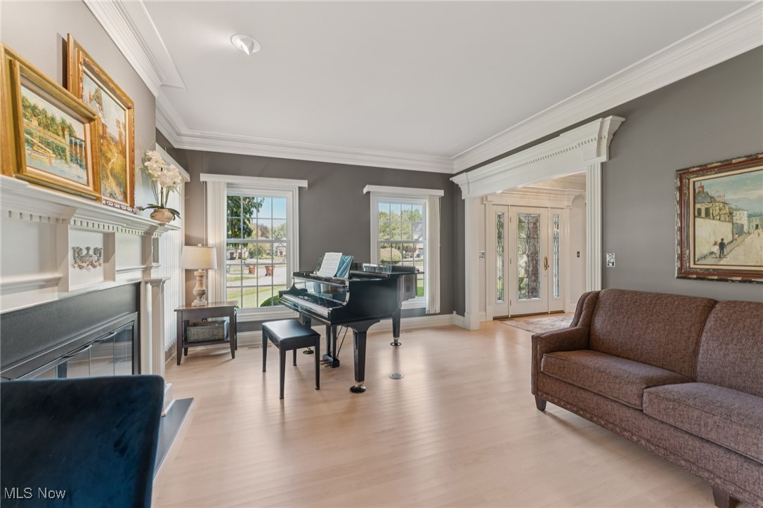 2520 Interlachen Lane Westlake OH 44145