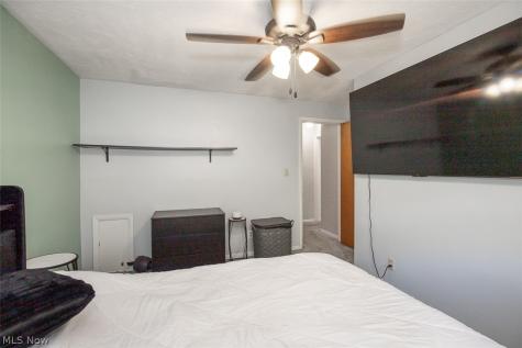 537 Randall Road Elyria OH 44035