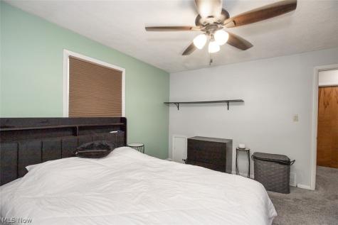 537 Randall Road Elyria OH 44035
