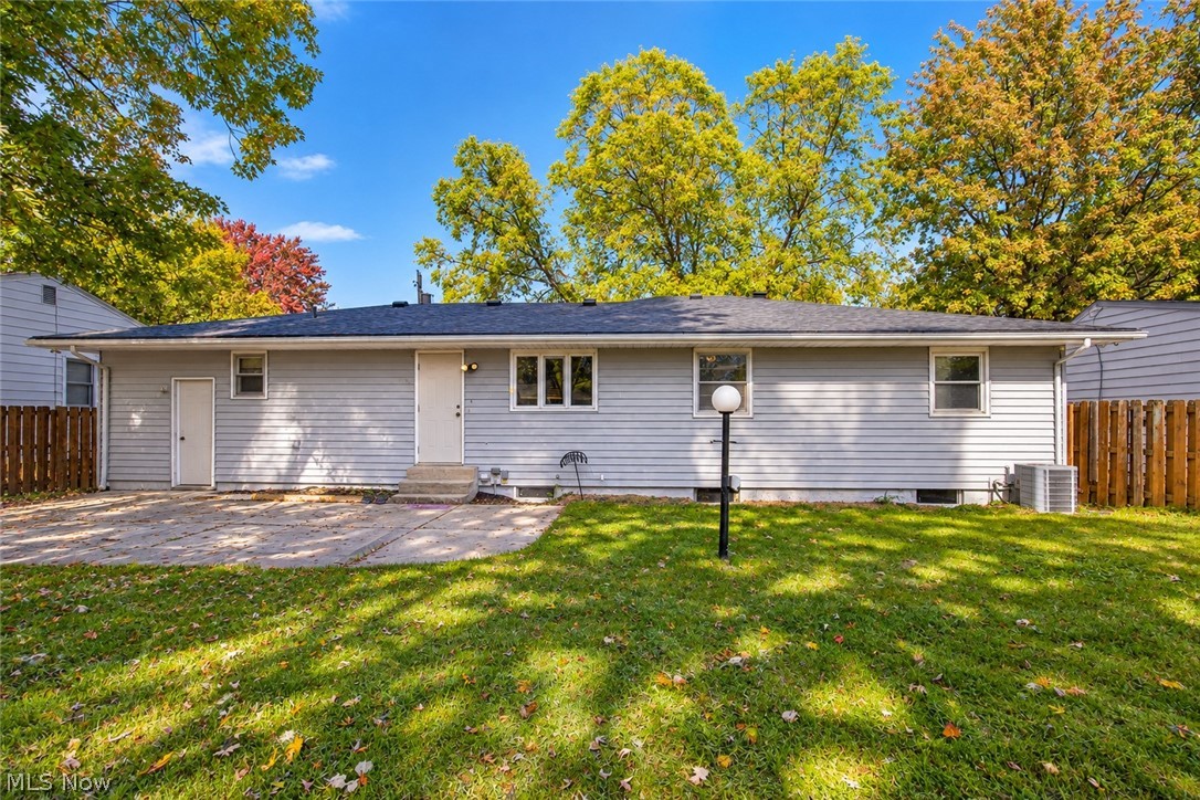 537 Randall Road Elyria OH 44035