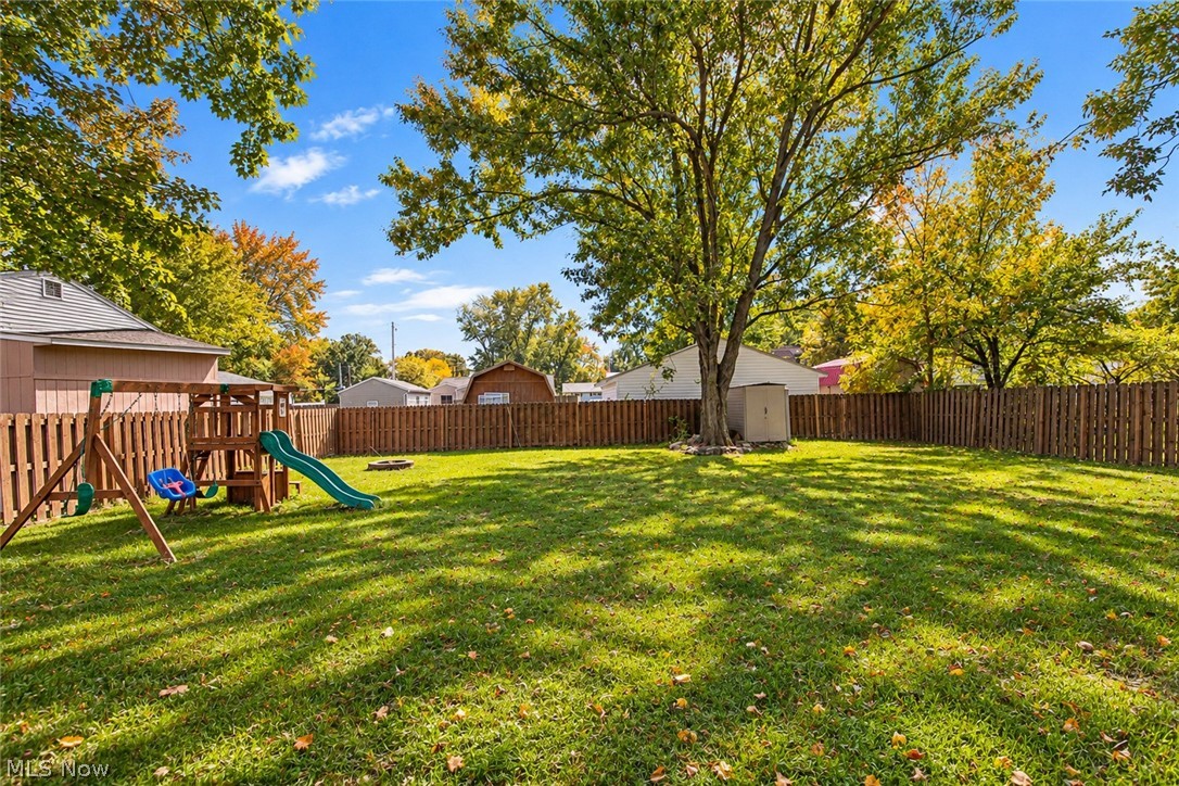 537 Randall Road Elyria OH 44035