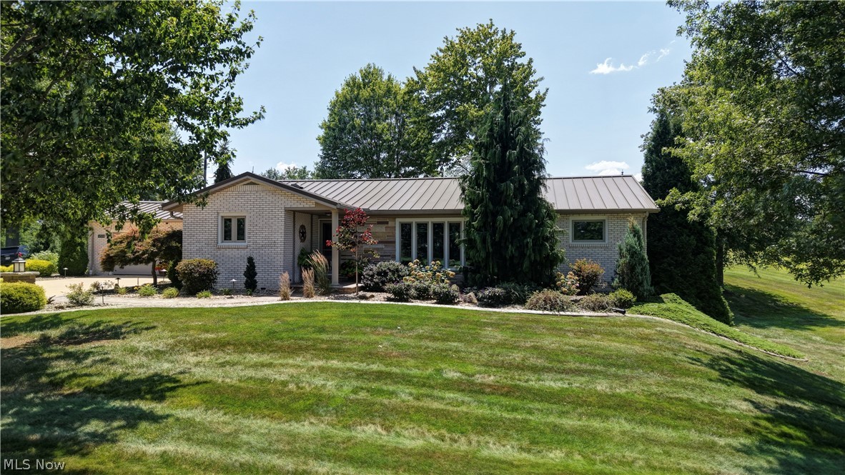 4508 Schneiders Crossing Road NW Dover OH 44622