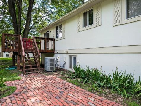 1210 Tumbleweed Street NE Uniontown OH 44685