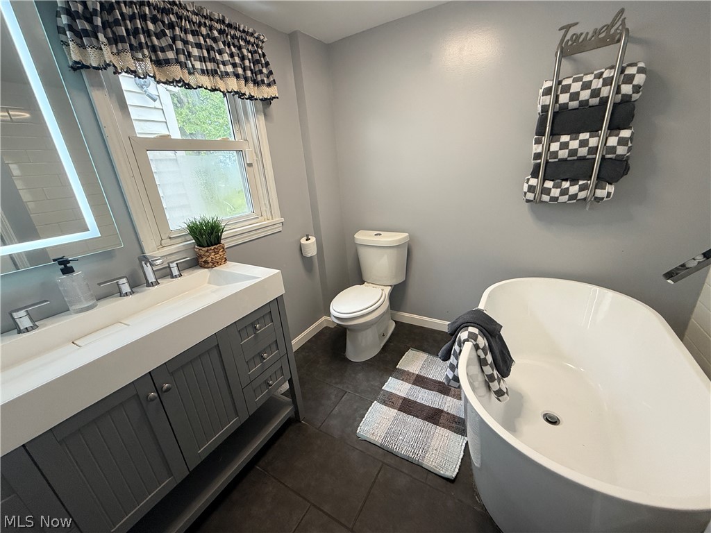 222 W 14th Street Salem OH 44460
