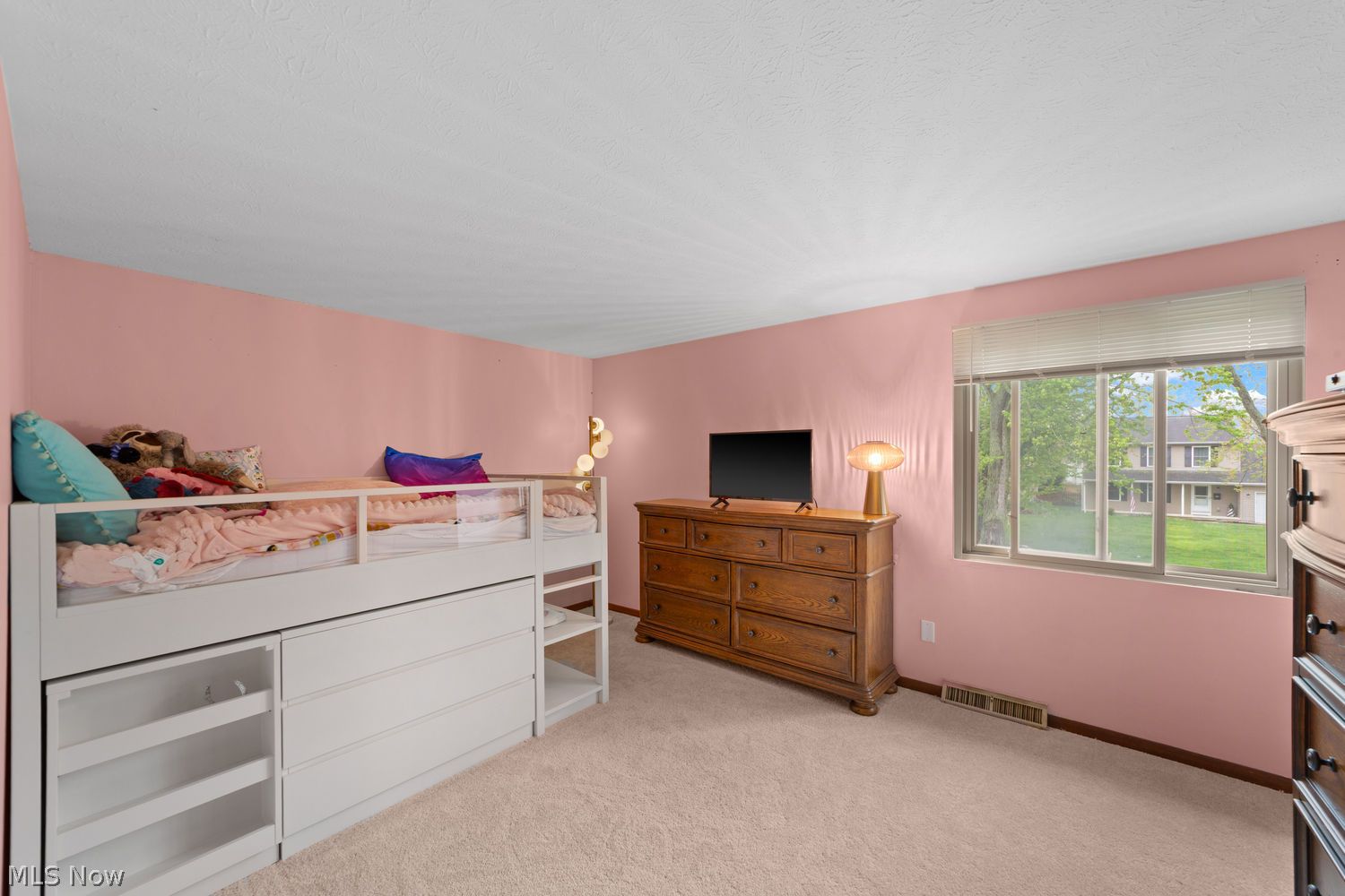 122 Lakeview Drive Avon Lake OH 44012