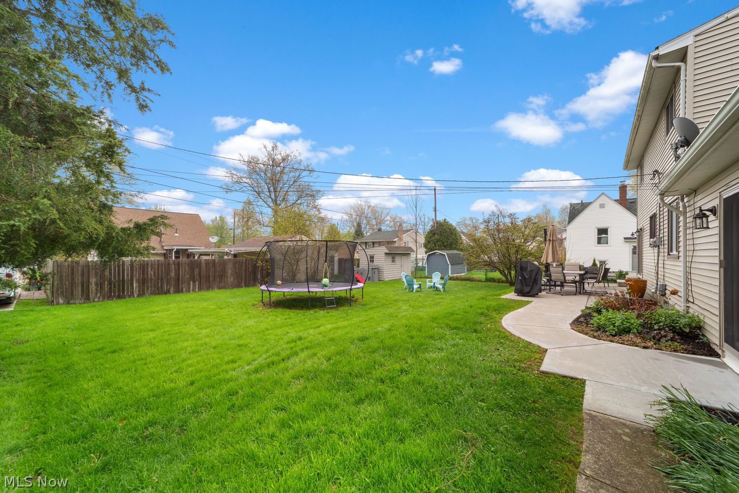 122 Lakeview Drive Avon Lake OH 44012