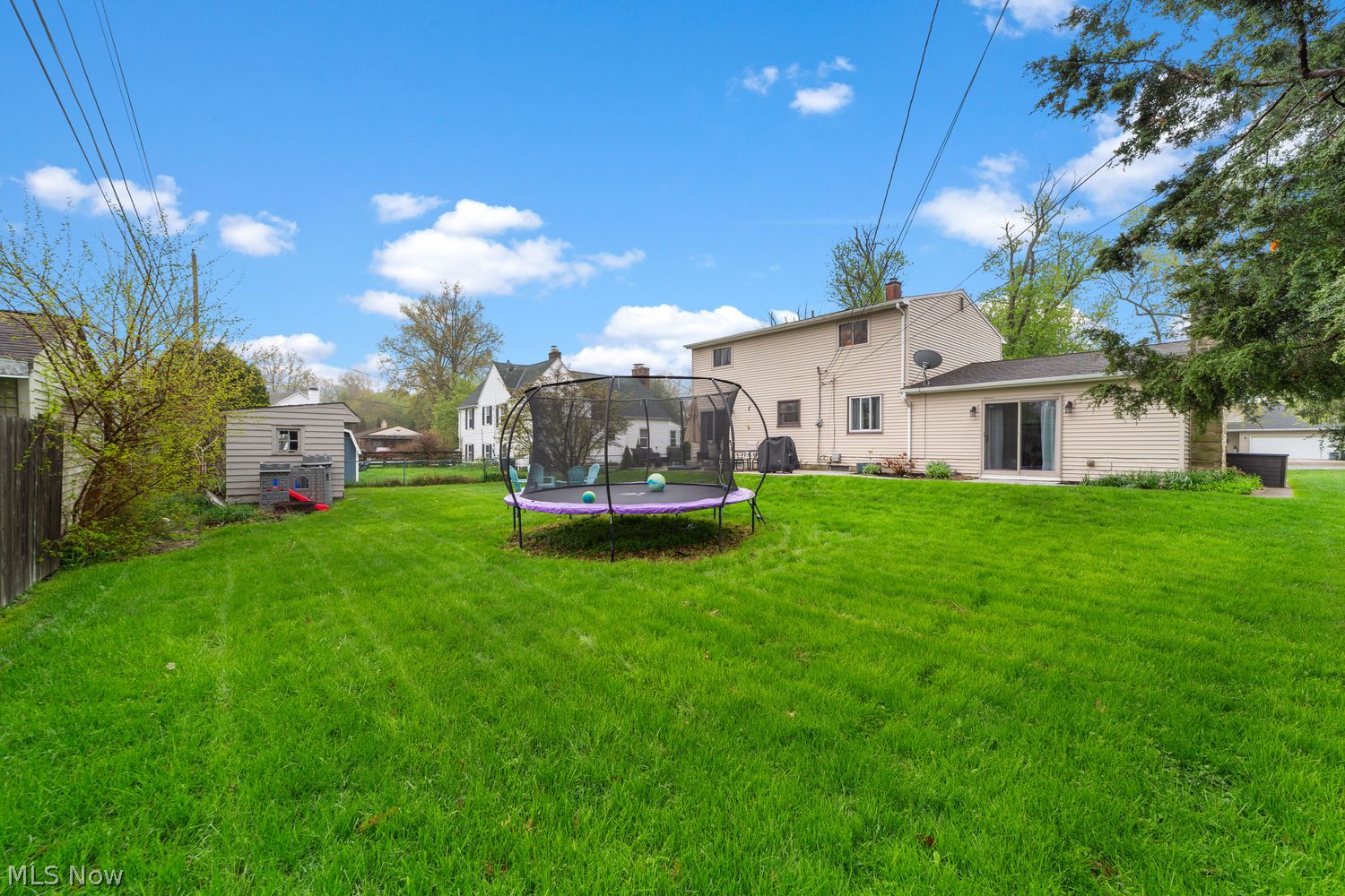 122 Lakeview Drive Avon Lake OH 44012