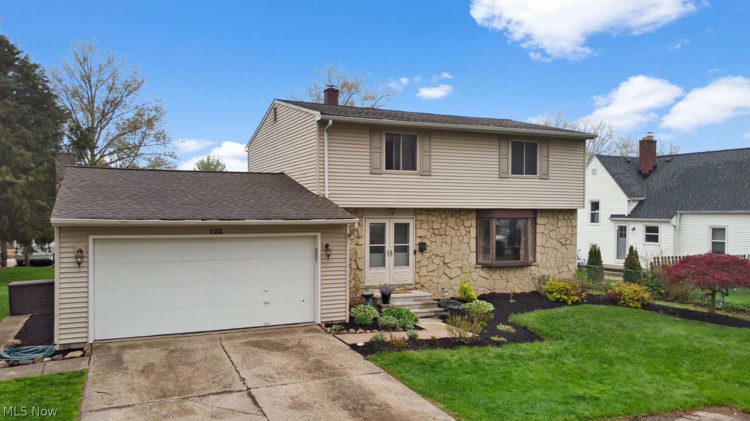122 Lakeview Drive Avon Lake OH 44012