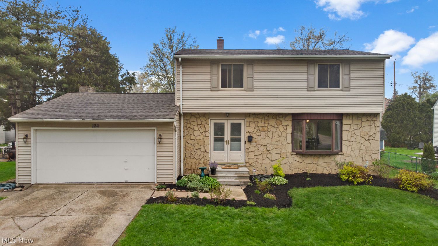 122 Lakeview Drive Avon Lake OH 44012