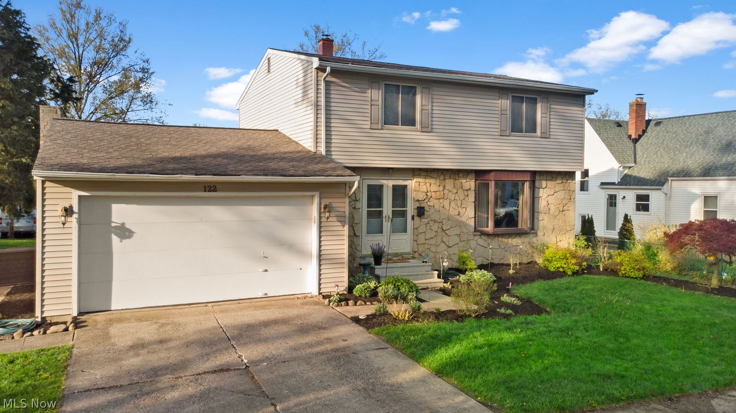 122 Lakeview Drive Avon Lake OH 44012