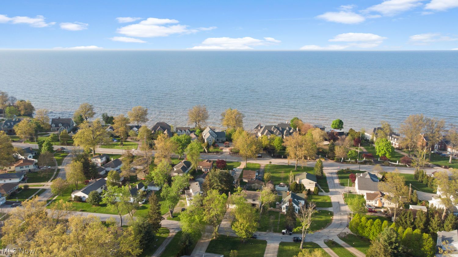 122 Lakeview Drive Avon Lake OH 44012