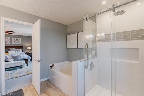 885 Holborn Road Streetsboro OH 44241