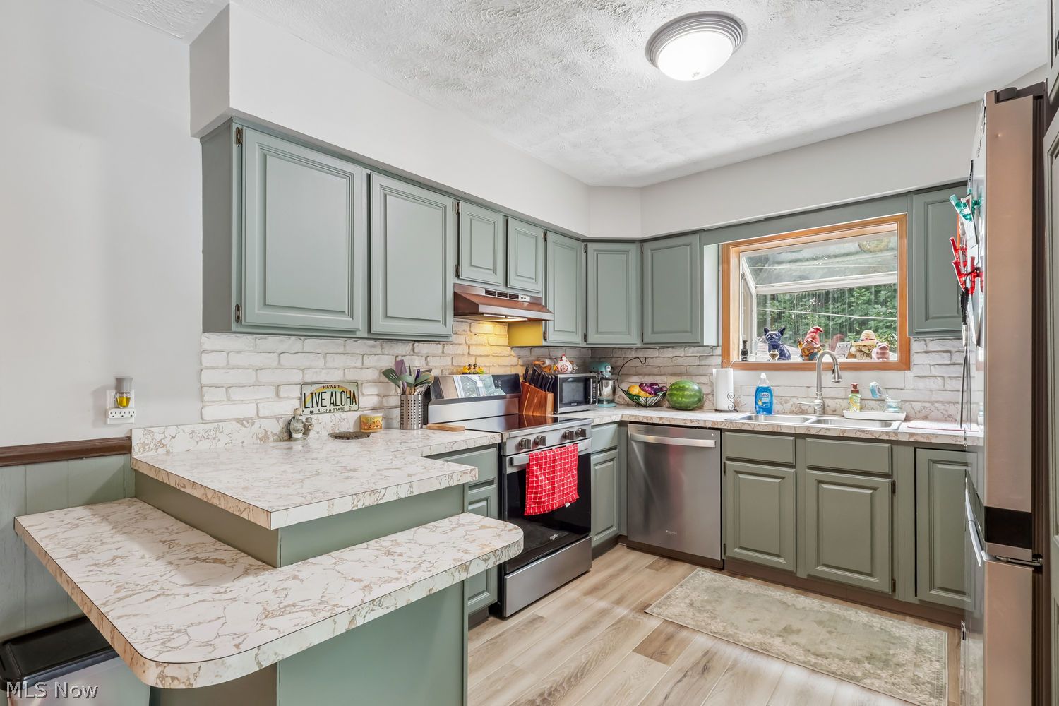 2572 S Hubbard Road Lowellville OH 44436