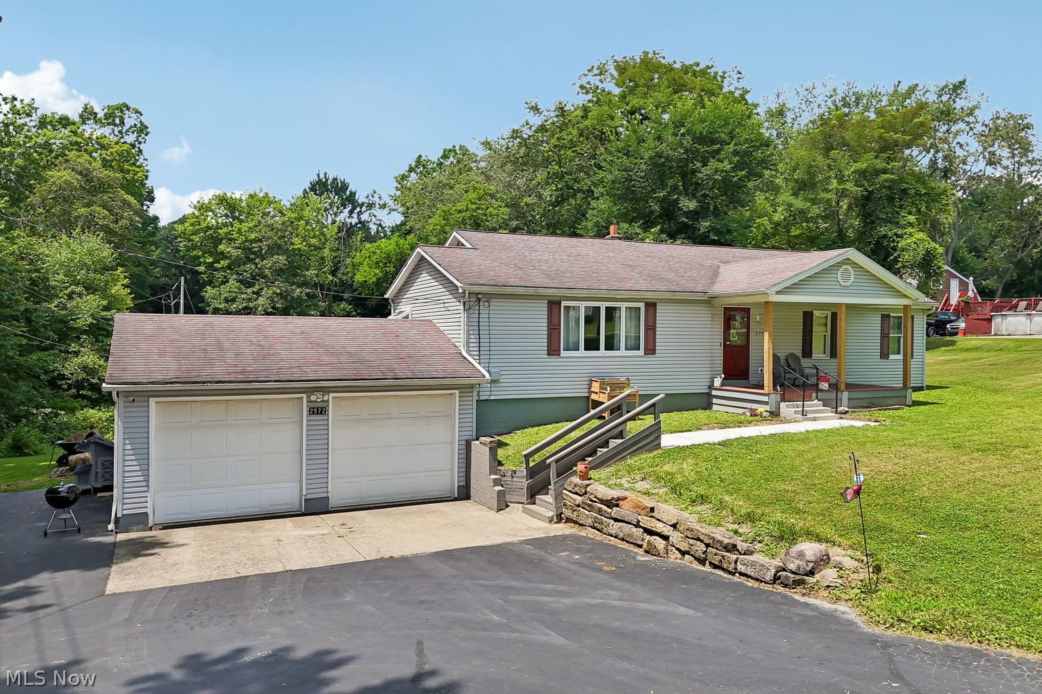 2572 S Hubbard Road Lowellville OH 44436