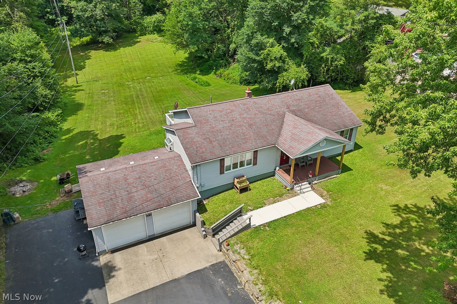 2572 S Hubbard Road Lowellville OH 44436