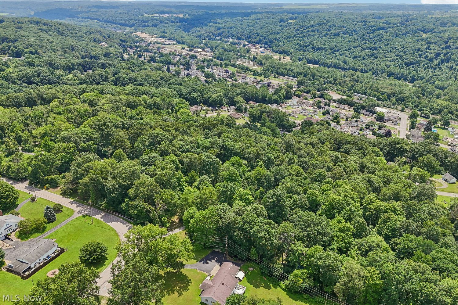 2572 S Hubbard Road Lowellville OH 44436